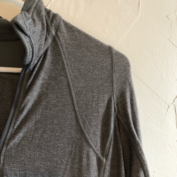 Lululemon Pace Pusher Half Zip Pullover in Heather Gray Size 8 - Picture 3 of 9